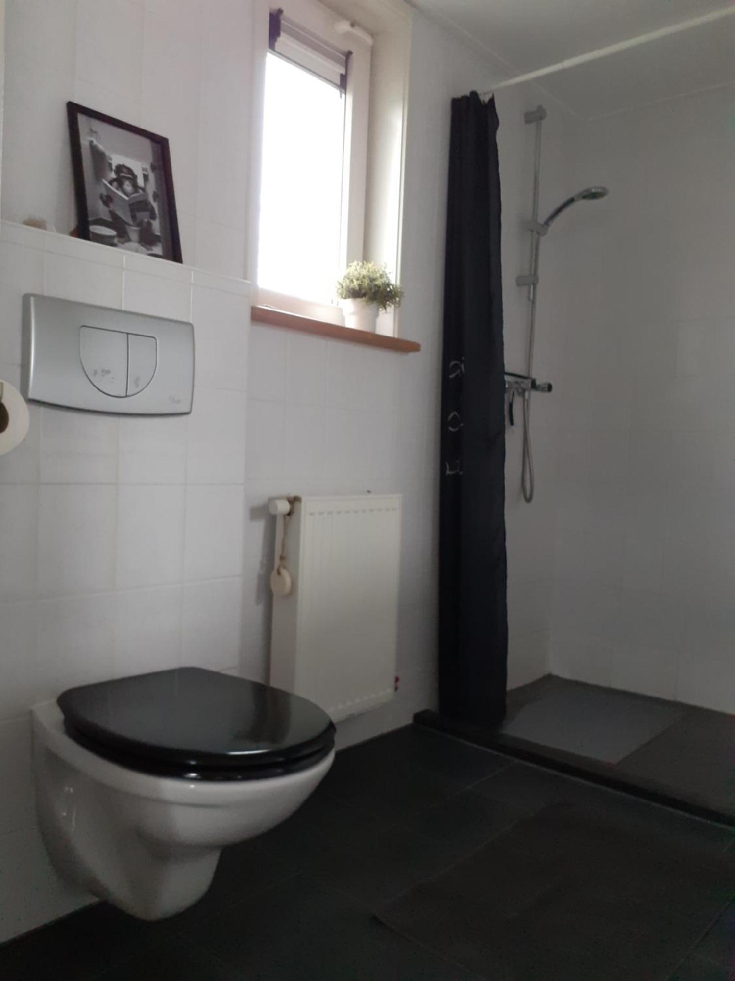 4-Persoons Vakantiehuisje Simmerwille Tzummarum Luaran gambar